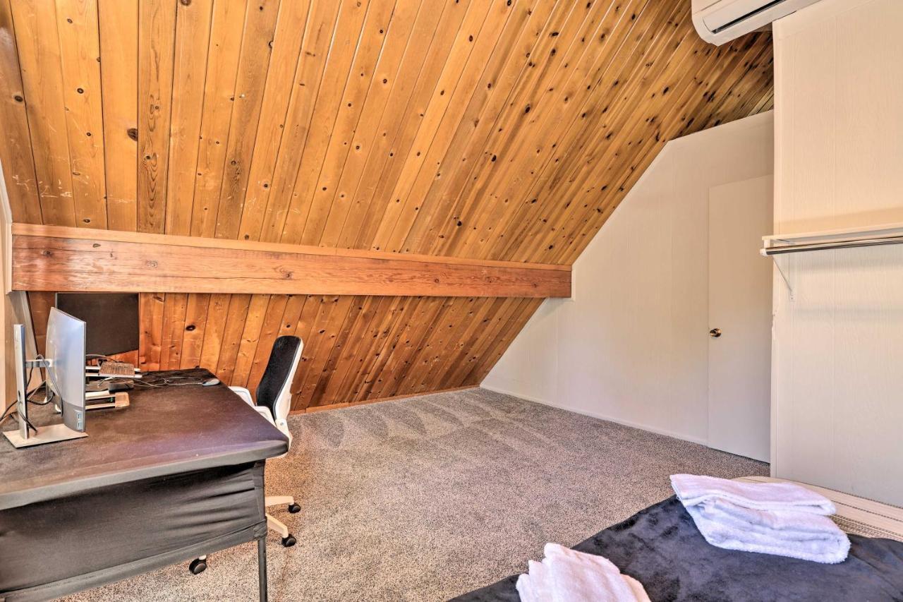 Pine Mountain Lake Vacation Rental With Deck โกรฟแลนด์ ภายนอก รูปภาพ
